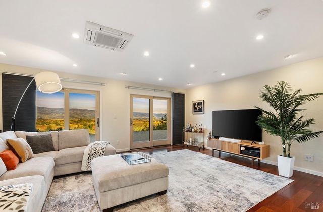 4127 Dry Creek Rd, Napa, CA 94558