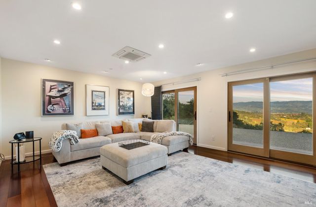 4127 Dry Creek Rd, Napa, CA 94558