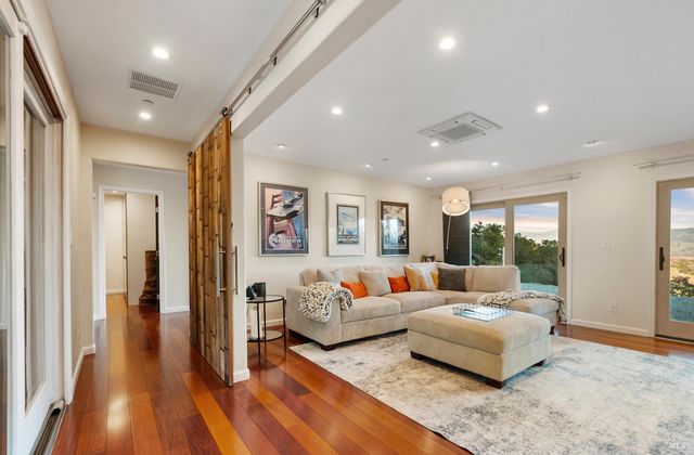 4127 Dry Creek Rd, Napa, CA 94558