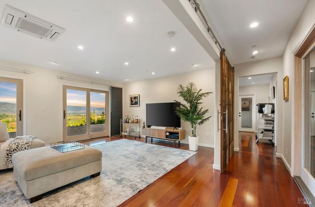 4127 Dry Creek Rd, Napa, CA 94558