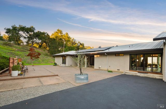 4127 Dry Creek Rd, Napa, CA 94558