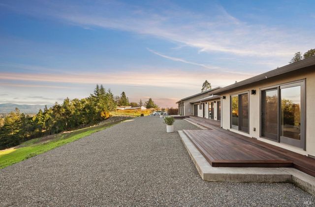 4127 Dry Creek Rd, Napa, CA 94558