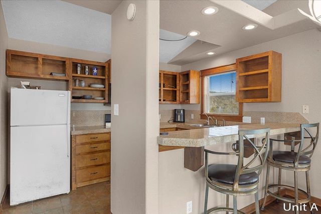 7705 Debbie DR, Volente, TX 78641