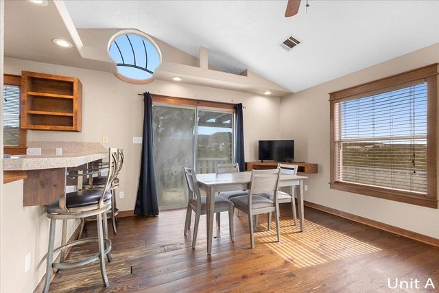 7705 Debbie DR, Volente, TX 78641