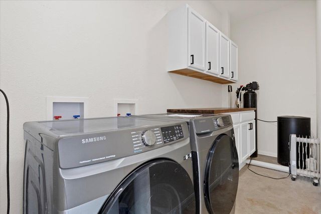 7705 Debbie DR, Volente, TX 78641