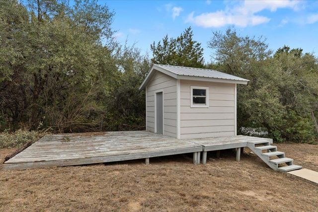 7705 Debbie DR, Volente, TX 78641