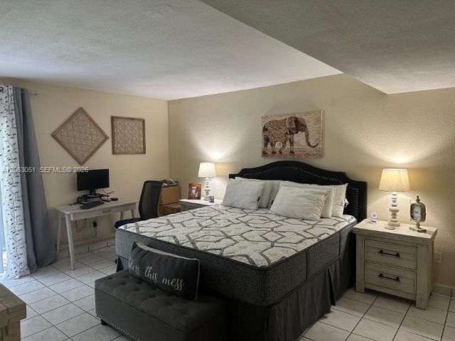 220 NW 87th Ave K108, Miami, FL 33172