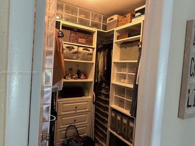 220 NW 87th Ave K108, Miami, FL 33172