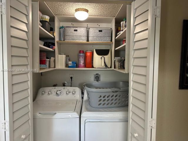 220 NW 87th Ave K108, Miami, FL 33172