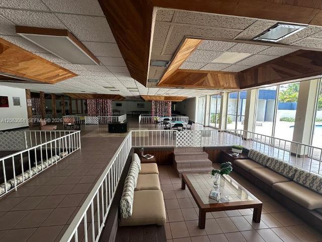 220 NW 87th Ave K108, Miami, FL 33172