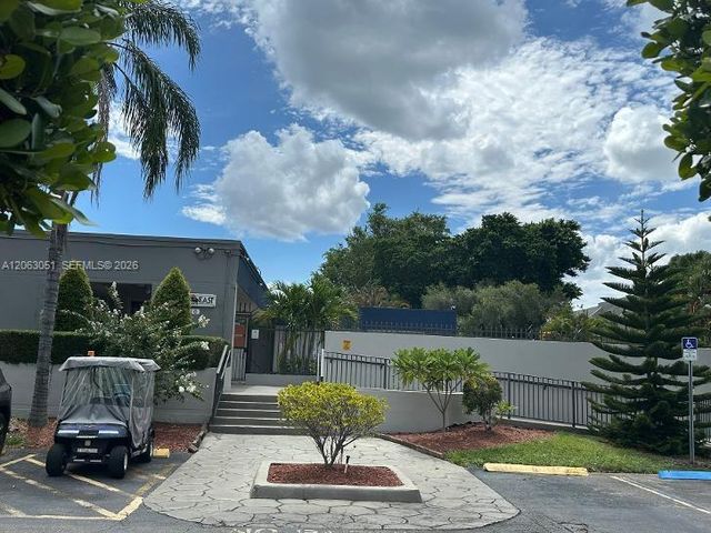 220 NW 87th Ave K108, Miami, FL 33172