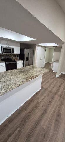 3317 S Edelweiss Drive, Grand Prairie, TX 75052