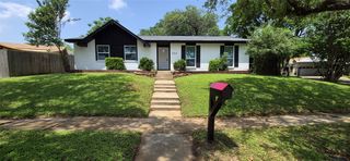 3317 S Edelweiss Drive, Grand Prairie, TX 75052