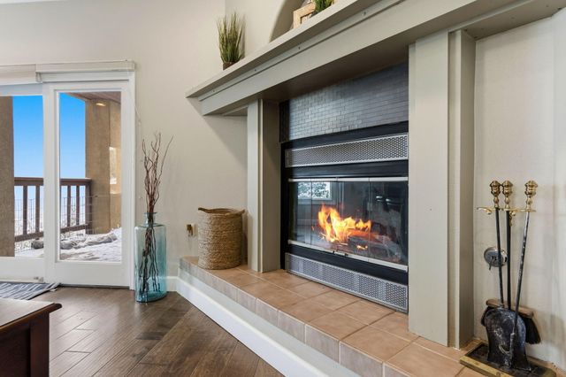 18 Tierra Monte Street NE, Albuquerque, NM 87122