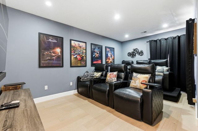 18 Tierra Monte Street NE, Albuquerque, NM 87122