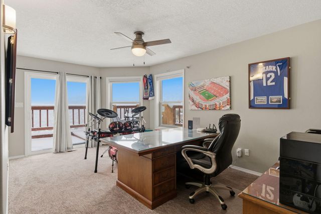 18 Tierra Monte Street NE, Albuquerque, NM 87122