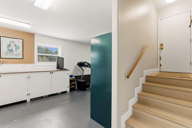 18 Tierra Monte Street NE, Albuquerque, NM 87122