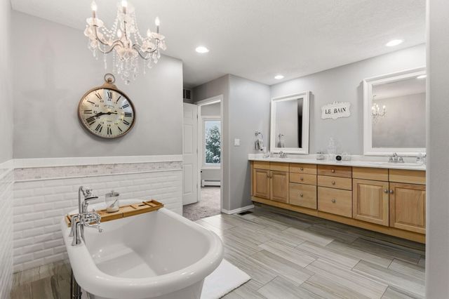 18 Tierra Monte Street NE, Albuquerque, NM 87122