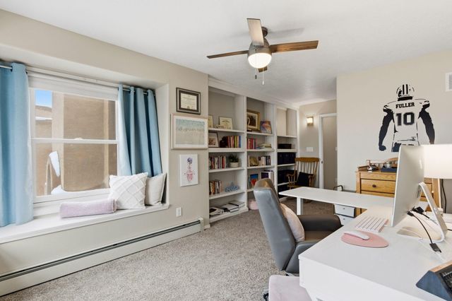 18 Tierra Monte Street NE, Albuquerque, NM 87122