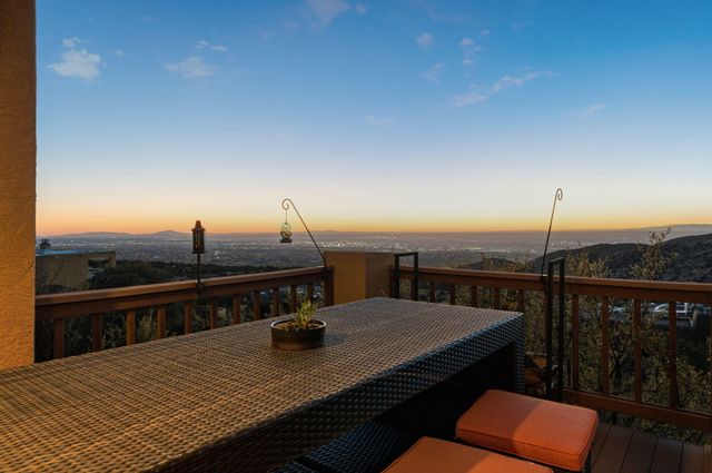 18 Tierra Monte Street NE, Albuquerque, NM 87122