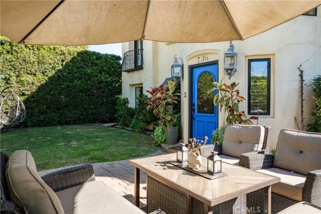 736 14th, Huntington Beach, CA 92648