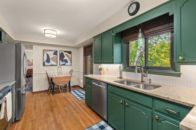 7106 El Rancho Avenue, Windsor Heights, IA 50324