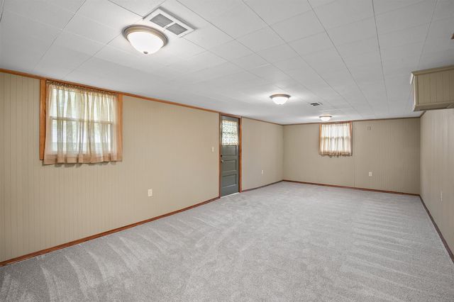 7106 El Rancho Avenue, Windsor Heights, IA 50324