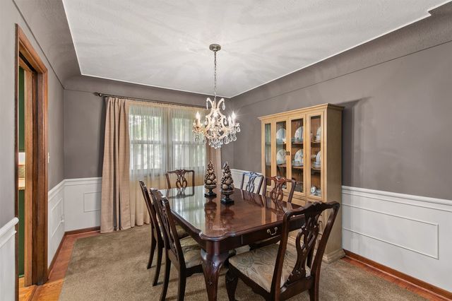 7106 El Rancho Avenue, Windsor Heights, IA 50324