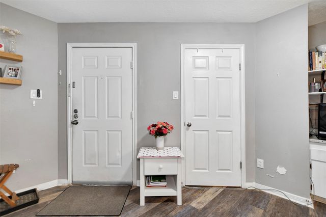 2401 Sycamore Avenue D4, Huntsville, TX 77340