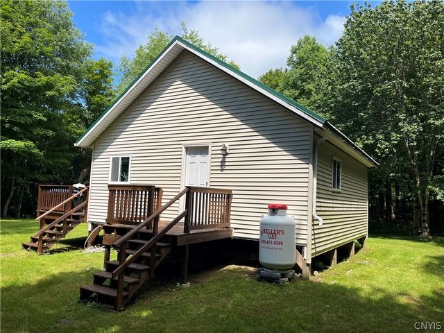 52 Mc Caw Road, Redfield, NY 13437