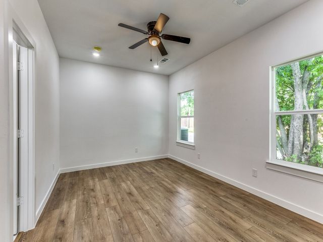 747 N Wilhite Street, Cleburne, TX 76031
