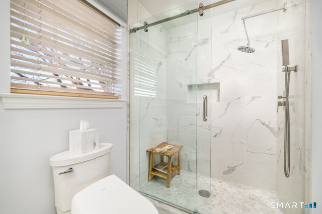 596 Glenbrook Road APT 12, Stamford, CT 06906