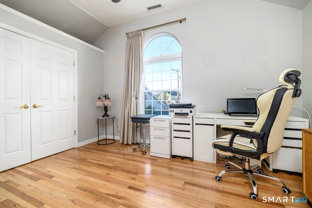 596 Glenbrook Road APT 12, Stamford, CT 06906