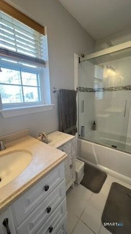 596 Glenbrook Road APT 12, Stamford, CT 06906