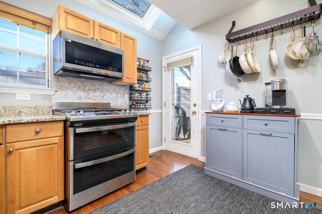 596 Glenbrook Road APT 12, Stamford, CT 06906