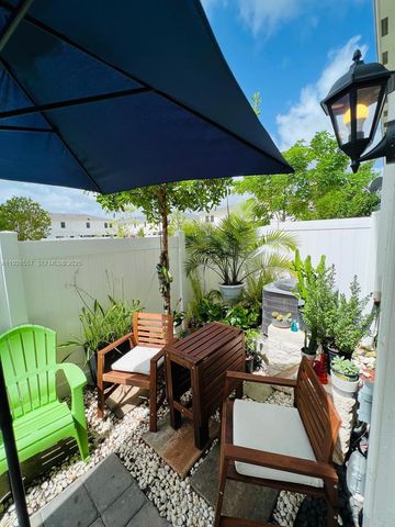 711 SW 11th St, Florida City, FL 33034