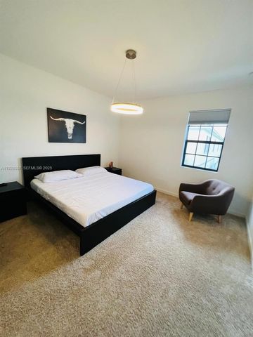 711 SW 11th St, Florida City, FL 33034