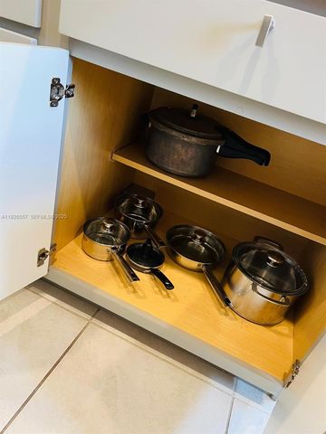 711 SW 11th St, Florida City, FL 33034