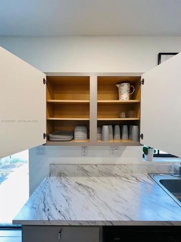 711 SW 11th St, Florida City, FL 33034