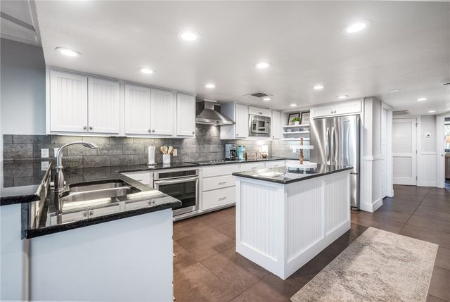 6745 Seacomber Dr 101, Port Aransas, TX 78373