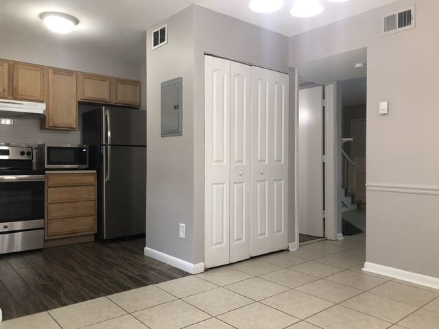 3000 Hillsboro Pike Apt 32, Nashville, TN 37215