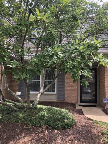 3000 Hillsboro Pike Apt 32, Nashville, TN 37215