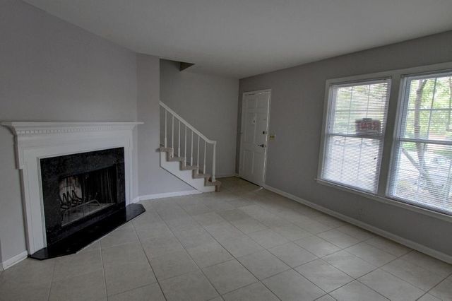 3000 Hillsboro Pike Apt 32, Nashville, TN 37215