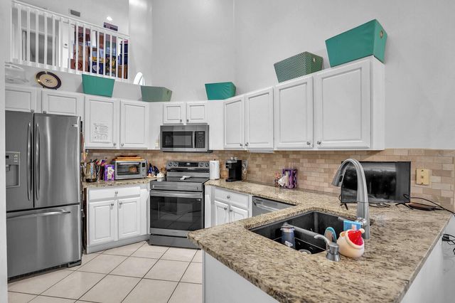 10673 Pelican Drive, Wellington, FL 33414