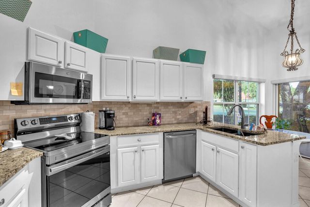 10673 Pelican Drive, Wellington, FL 33414