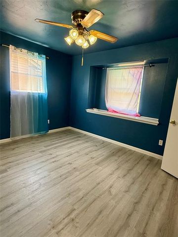 800 N Markwell Avenue, Moore, OK 73160