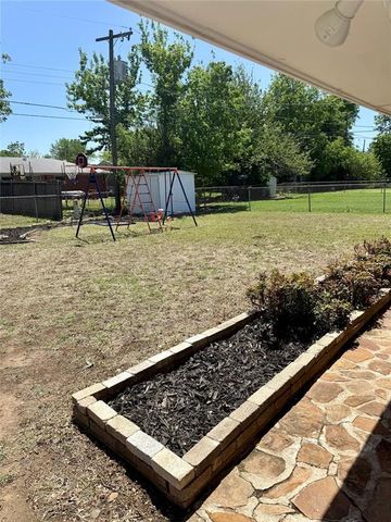 800 N Markwell Avenue, Moore, OK 73160