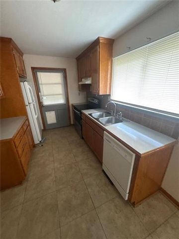 11508 E 51ST Street, Kansas City, MO 64133