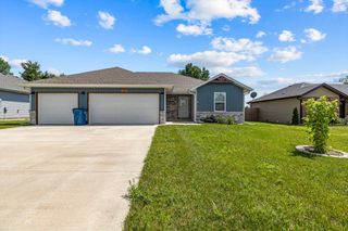 200 East Rosalie Street, Strafford, MO 65757