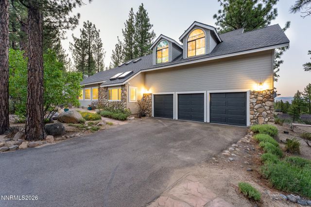 525 Piney Creek Road, Reno, NV 89511